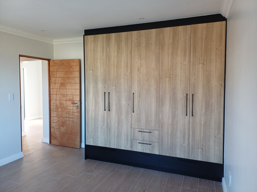 3 Bedroom Property for Sale in St Helena Views Western Cape